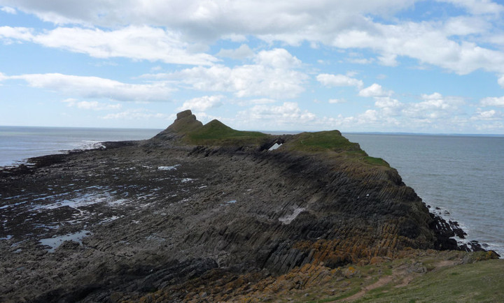 Worm's Head (Enclosure) by thesweetcheat