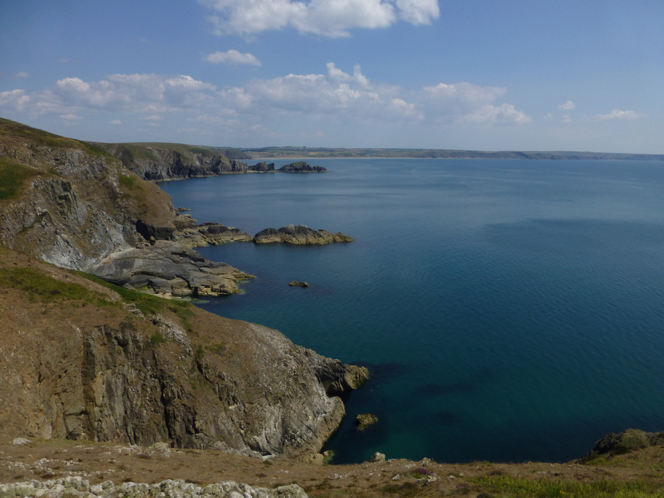 Dinas Fawr and Porth y Bwch (Cliff Fort) by thesweetcheat