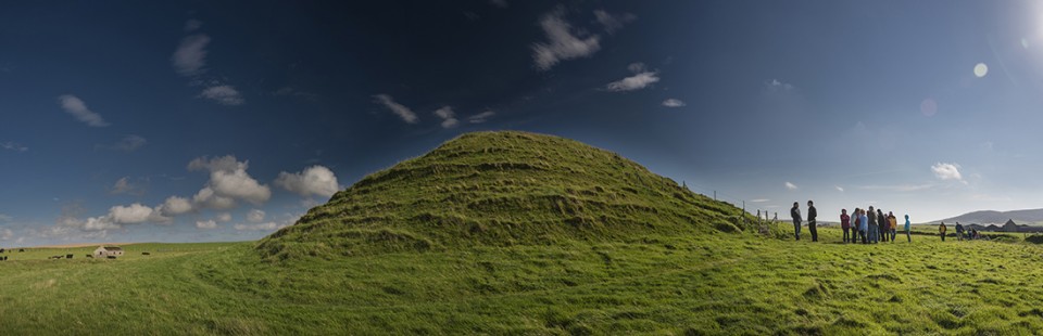 Maeshowe (Chambered Tomb) by A R Cane