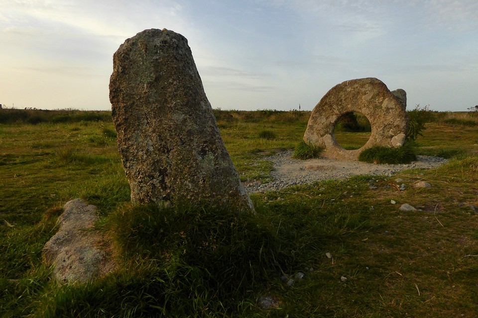 Men-An-Tol (Holed Stone) by thesweetcheat