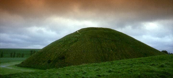 Silbury Hill (Artificial Mound) by RoyReed