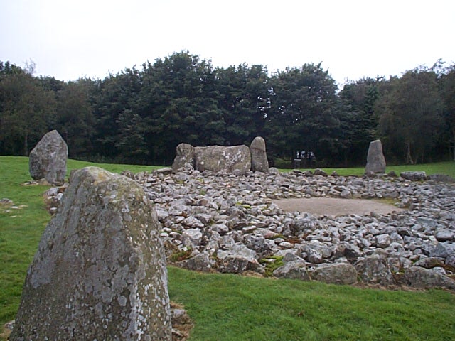 Loanhead of Daviot (Stone Circle) by Chris