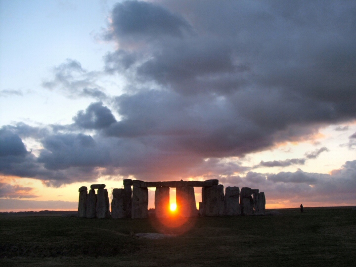 Stonehenge (Circle henge) by jimit