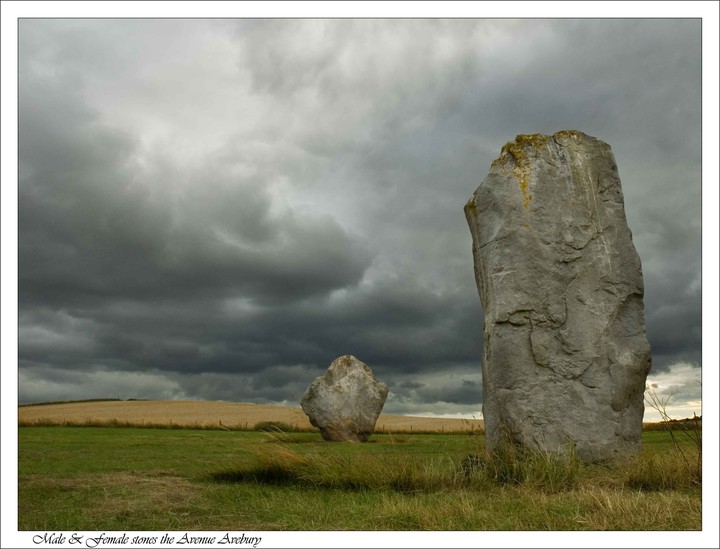 Avebury (Circle henge) by earthstone