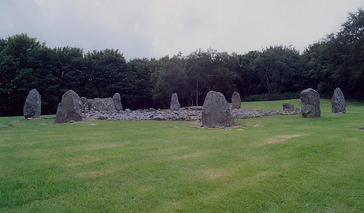 Loanhead of Daviot (Stone Circle) by GLADMAN