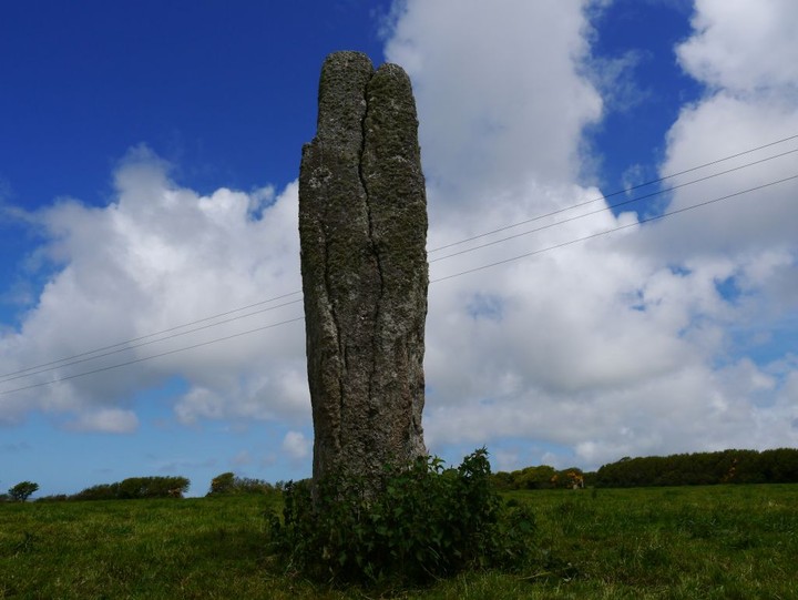 Tresvennack Pillar Standing Stone / Menhir – The Modern Antiquarian.com