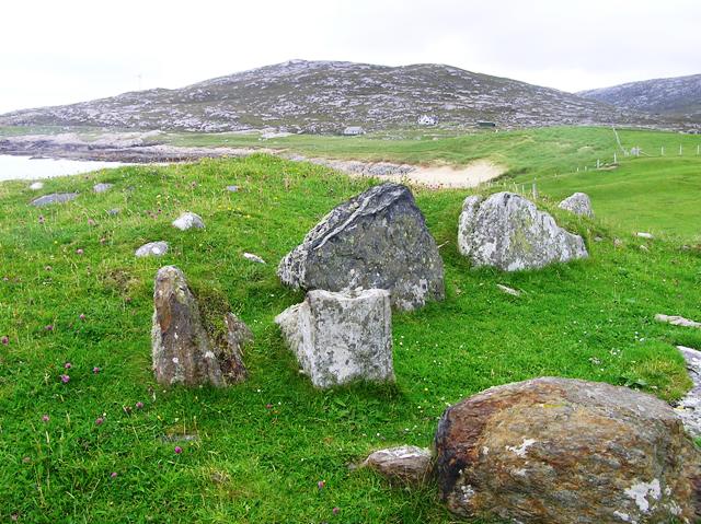Borve Chamber Cairn (Chambered Cairn) by drewbhoy
