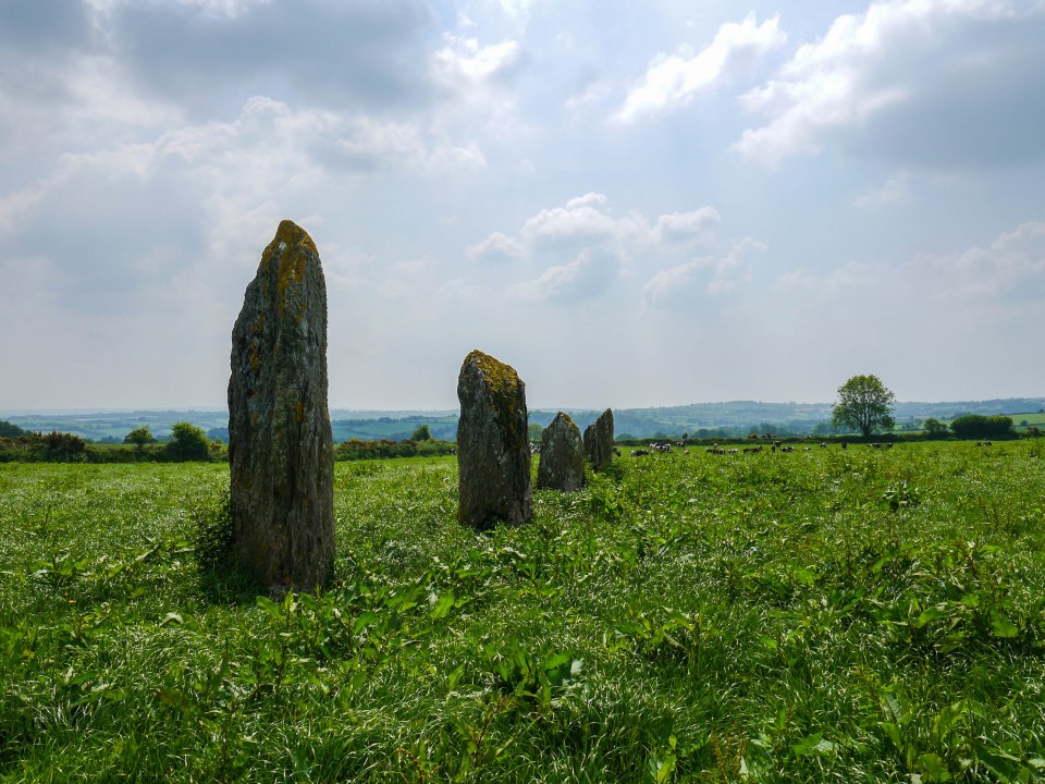 Castlelanaght (Stone Row / Alignment) by Meic